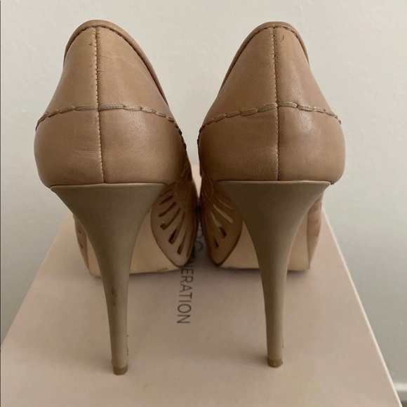 BCBGeneration.Stilettos - Picture 4 of 5